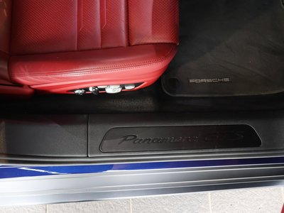 2020 Porsche PANAMERA thumbnail 26