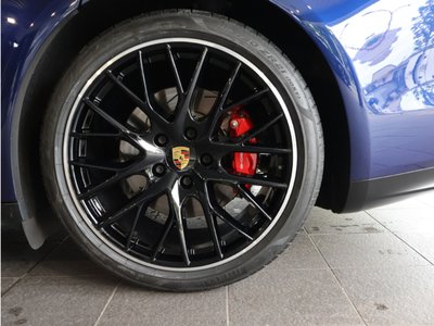 2020 Porsche PANAMERA photo 11