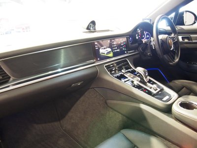 2022 Porsche PANAMERA 照片 43