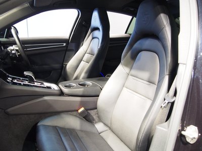 2022 Porsche PANAMERA 照片 45