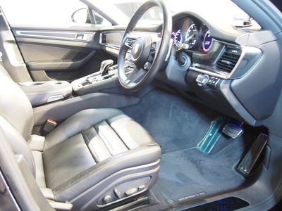 2022 Porsche PANAMERA 照片 24