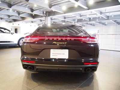 2022 Porsche PANAMERA 照片 5