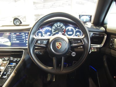 2022 Porsche PANAMERA 照片 25