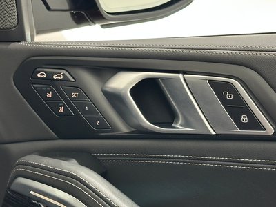 2025 BMW X6 thumbnail 24
