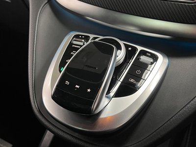 2020 Mercedes-BENZ V-CLASS thumbnail 40