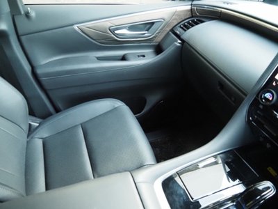 صورة 67 لـ 2025 Toyota ALPHARD