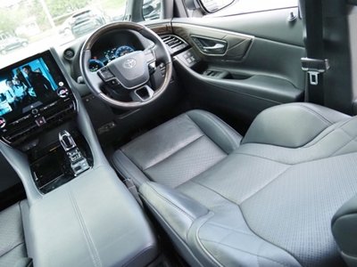 صورة 66 لـ 2025 Toyota ALPHARD