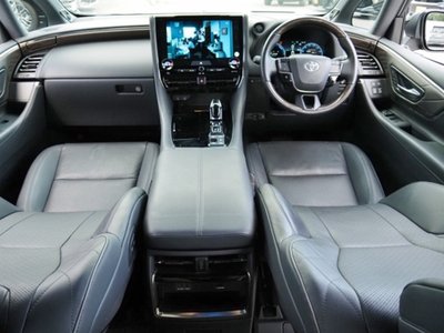 صورة 20 لـ 2025 Toyota ALPHARD
