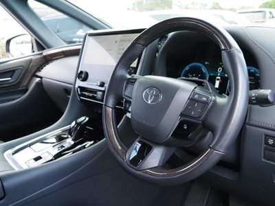 صورة 64 لـ 2025 Toyota ALPHARD