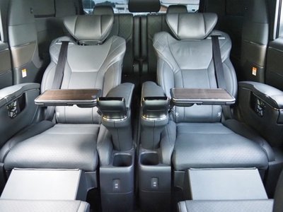 صورة 25 لـ 2025 Toyota ALPHARD