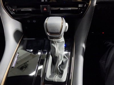 صورة 15 لـ 2025 Toyota ALPHARD