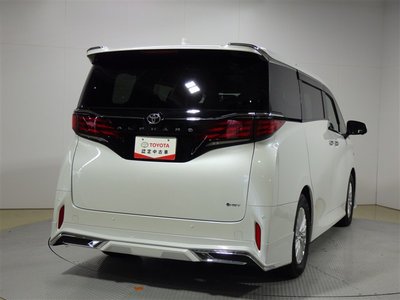 صورة 6 لـ 2025 Toyota ALPHARD