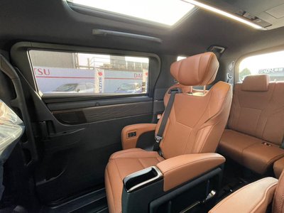 صورة 43 لـ 2026 Toyota VELLFIRE