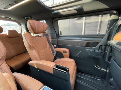 صورة 42 لـ 2026 Toyota VELLFIRE
