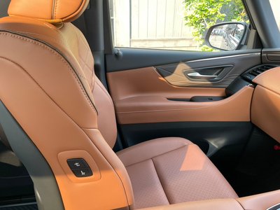 صورة 30 لـ 2026 Toyota VELLFIRE