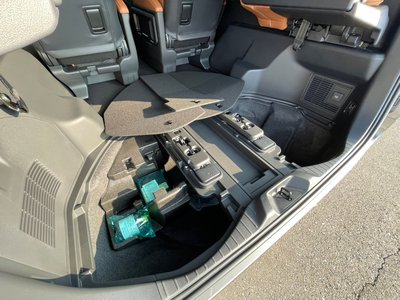 صورة 58 لـ 2026 Toyota VELLFIRE