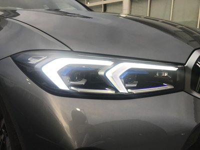 2025 BMW 3 SERIES photo 13