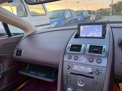 صورة 32 لـ 2008 Aston Martin V8 VANTAGE ROADSTER