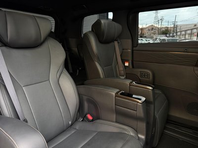 صورة 45 لـ 2024 Toyota ALPHARD