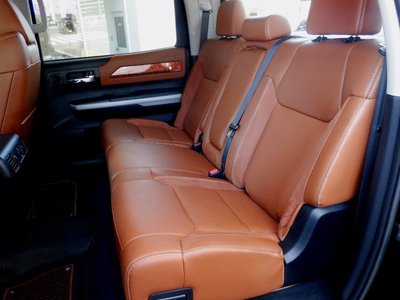 2019 Toyota TUNDRA 照片 15