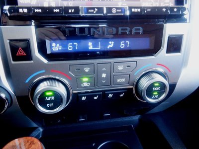 2019 Toyota TUNDRA 照片 25