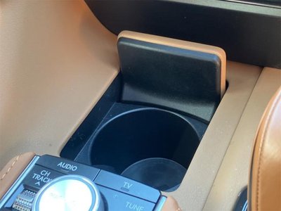 صورة مصغرة 40 لـ 2020 Lexus LC