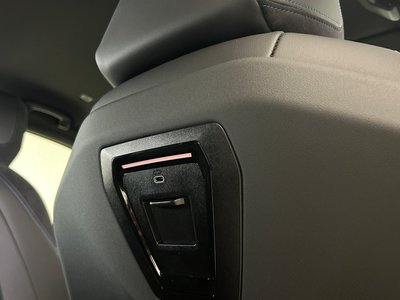 2026 BMW I5 TOURING photo 37