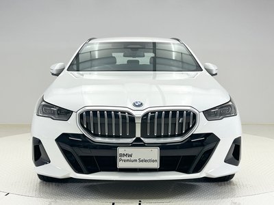 2026 BMW I5 TOURING photo 3