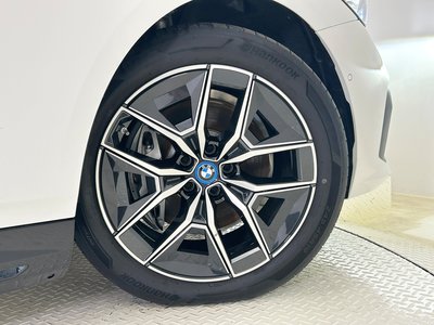 2026 BMW I5 TOURING photo 23