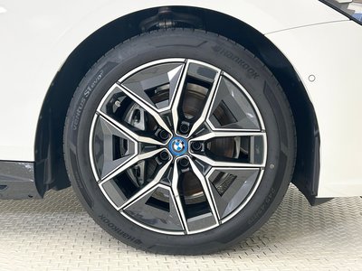 2026 BMW I5 TOURING photo 10