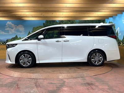 صورة 63 لـ 2024 Toyota ALPHARD