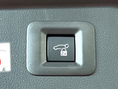صورة 50 لـ 2024 Toyota ALPHARD