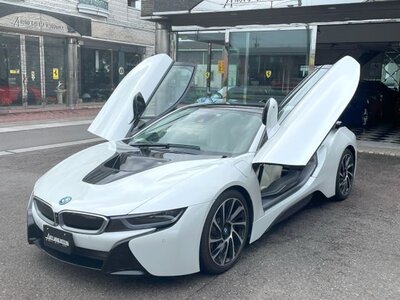 صورة 7 لـ 2015 BMW I8
