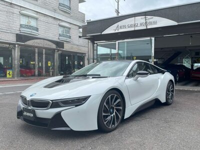 صورة 34 لـ 2015 BMW I8