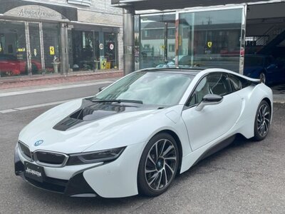 صورة 36 لـ 2015 BMW I8