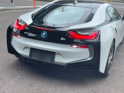 صورة 54 لـ 2015 BMW I8