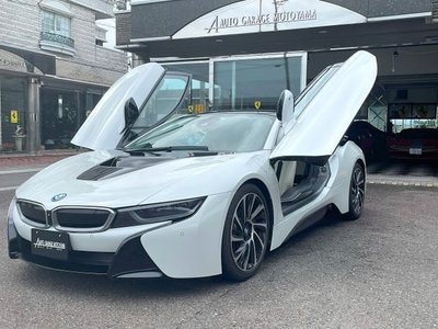 صورة 21 لـ 2015 BMW I8