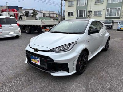 2025 Toyota GR YARIS — фото 4