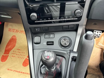 2025 Toyota GR YARIS — фото 15