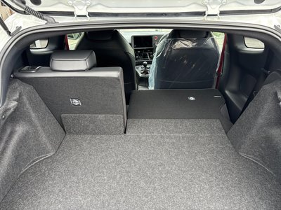 2025 Toyota GR YARIS — фото 20