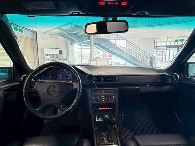 1994 Mercedes-BENZ E-CLASS — фото 51