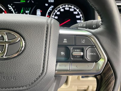 2024 Toyota LAND CRUISER 300 thumbnail 50