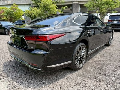 2021 Lexus LS thumbnail 25