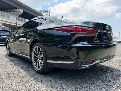 2021 Lexus LS thumbnail 31