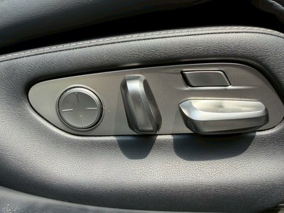 2021 Lexus LS thumbnail 39