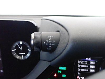 2022 Lexus ES thumbnail 36