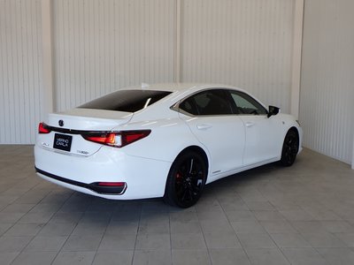 2022 Lexus ES photo 6