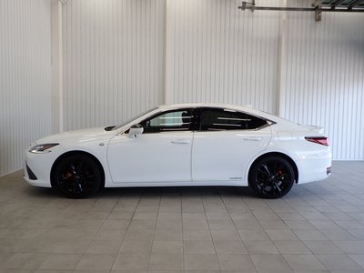 2022 Lexus ES photo 10