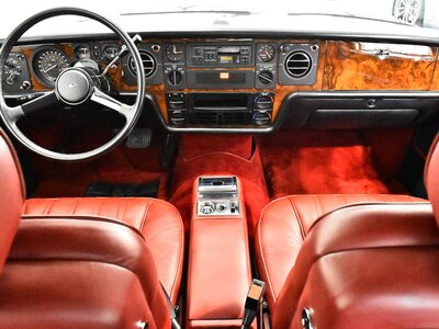 صورة 18 لـ 1987 ROLLS-ROYCE CAMARGUE