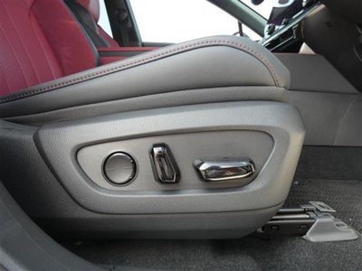 2024 Lexus RX thumbnail 31